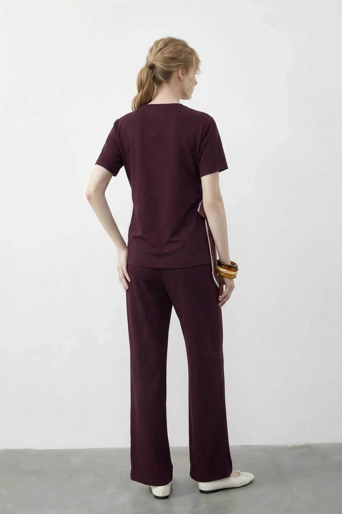 Kadın Fularlı Bağlama Detaylı T Shirt Yüksek Bel Bordo Alt Üst Takım