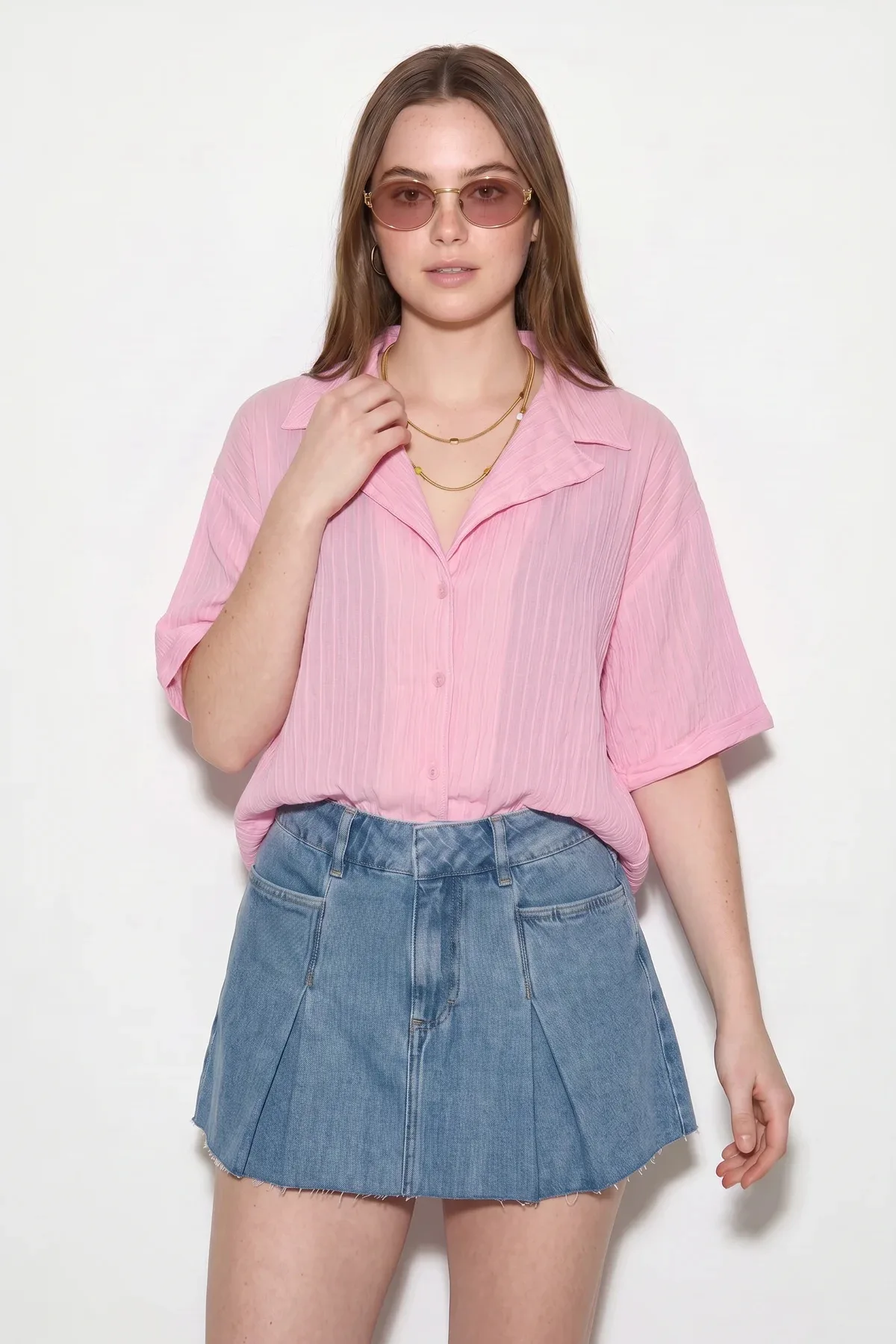 Kadın Açık Yaka Kendinden Çizgili Oversize Kısa Kol Şeker Pembe Gömlek