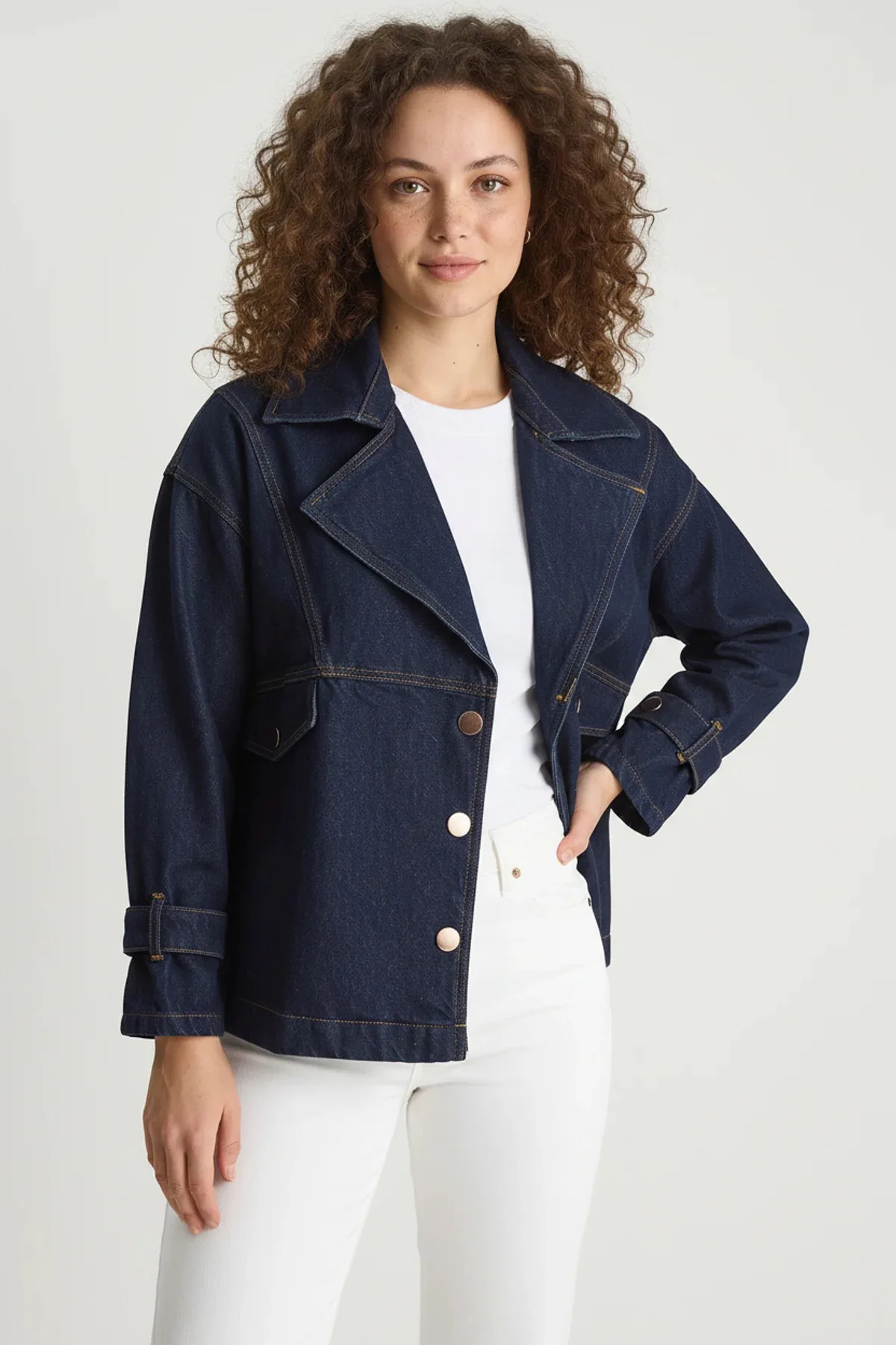Kadın Geniş Yaka Uzun Kollu Ayarlanabilir Manşetli Denim Lacivert Ceket