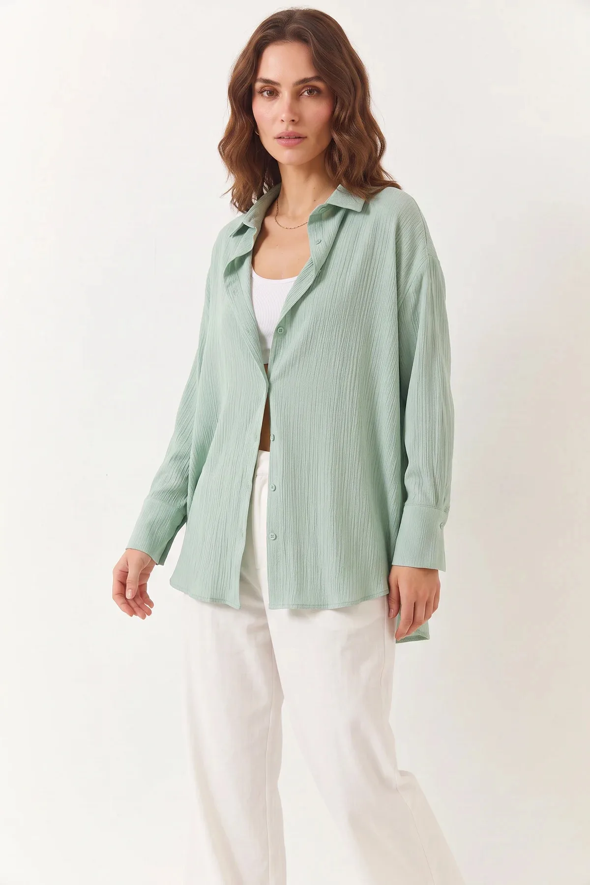 Kadın Düşük Omuz Oversize Basic Bürümcük Mint Yeşili Gömlek