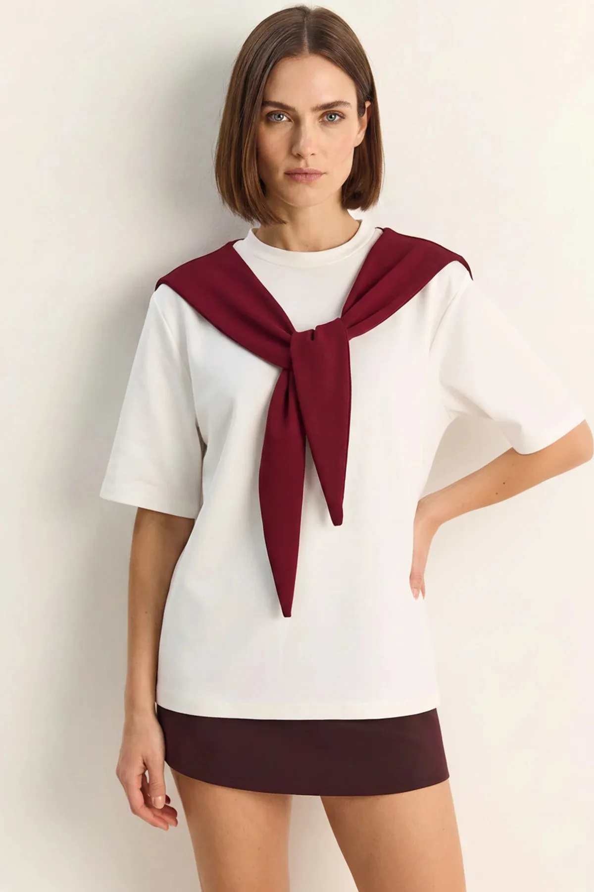 Kadın Şal Detaylı Oversize Basic Beyaz Bordo Tişört