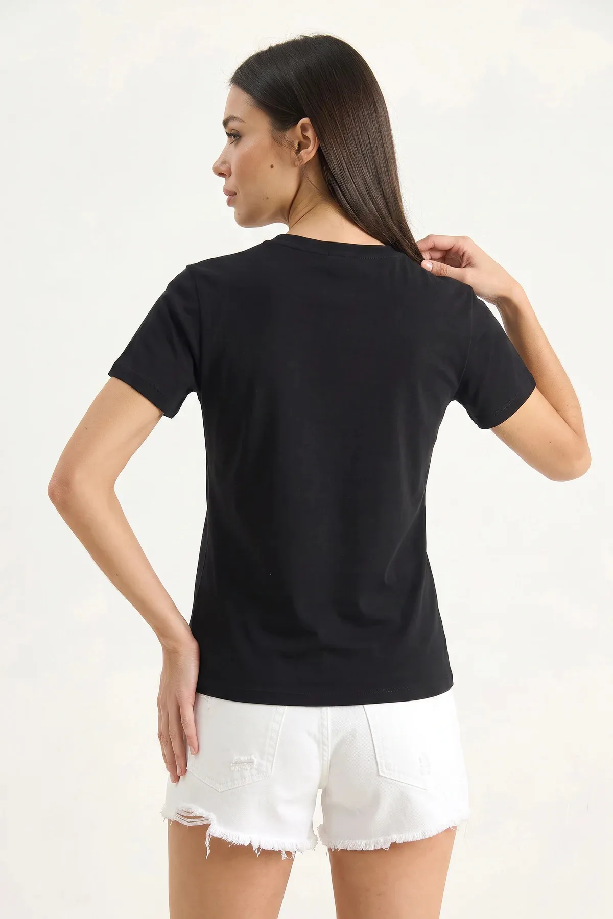 Kadın Brode Detaylı Bisiklet Yaka T Shirt Siyah