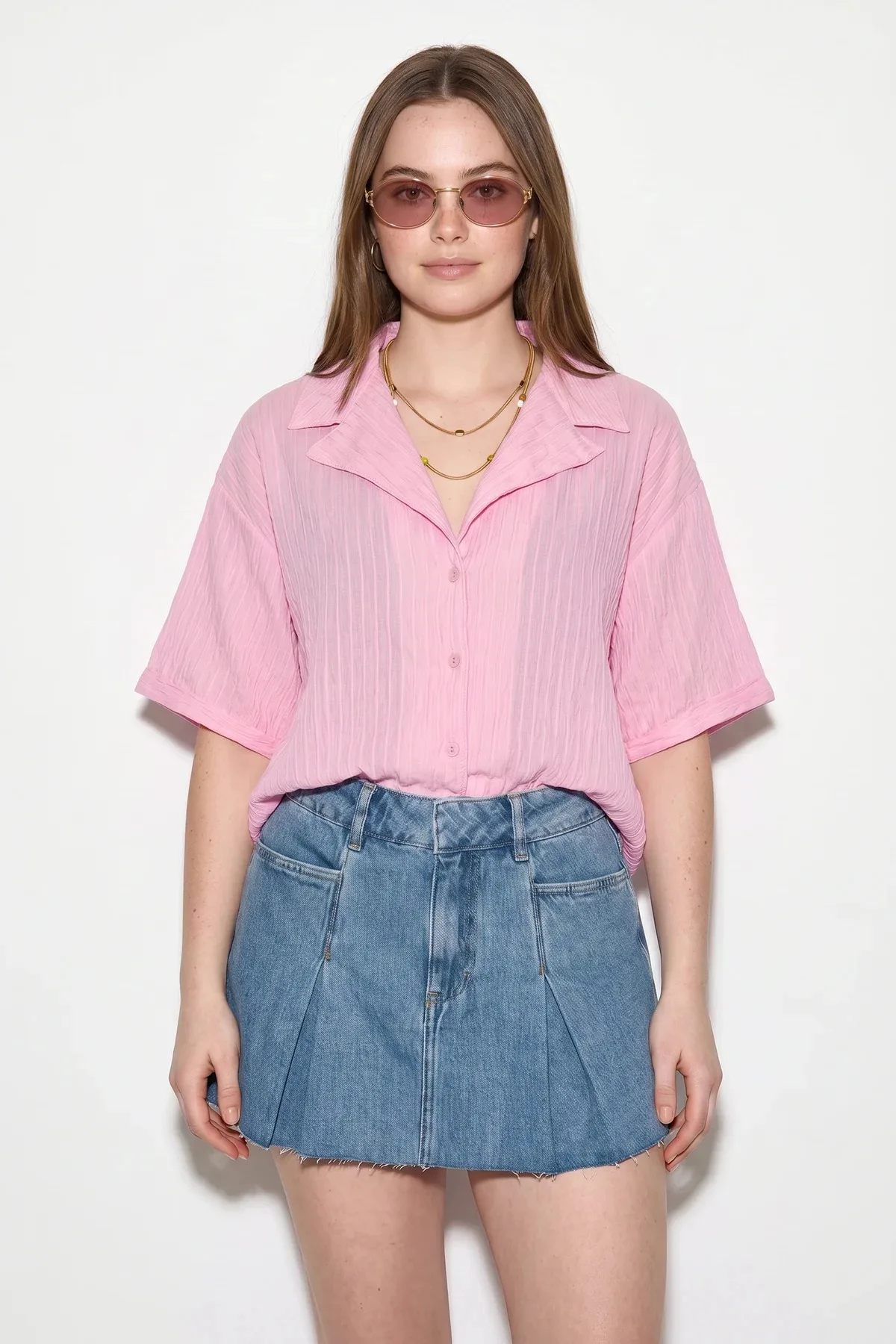Kadın Açık Yaka Kendinden Çizgili Oversize Kısa Kol Şeker Pembe Gömlek