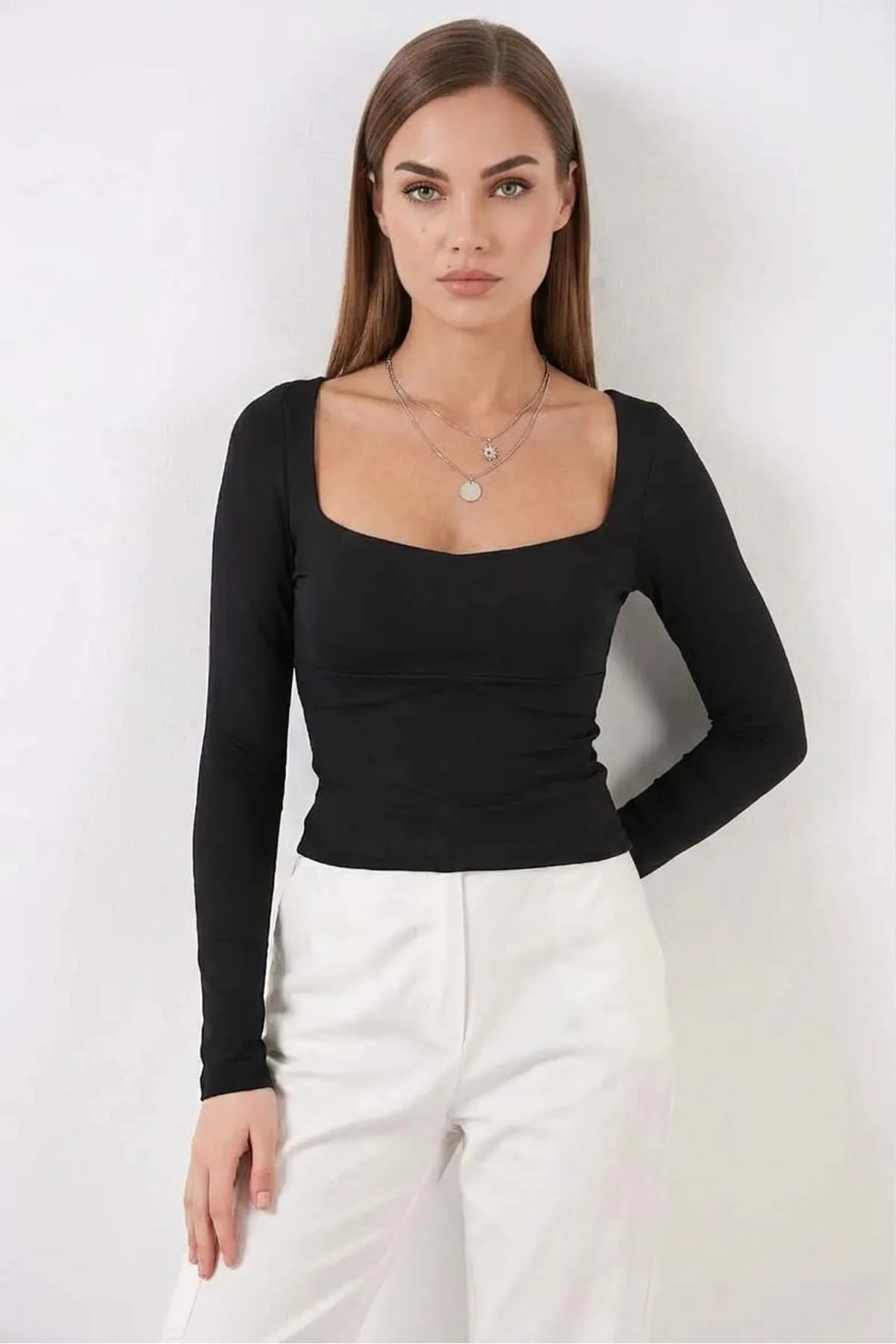 Kadın Kare Yaka Slim Fit Uzun Kol Siyah Bluz