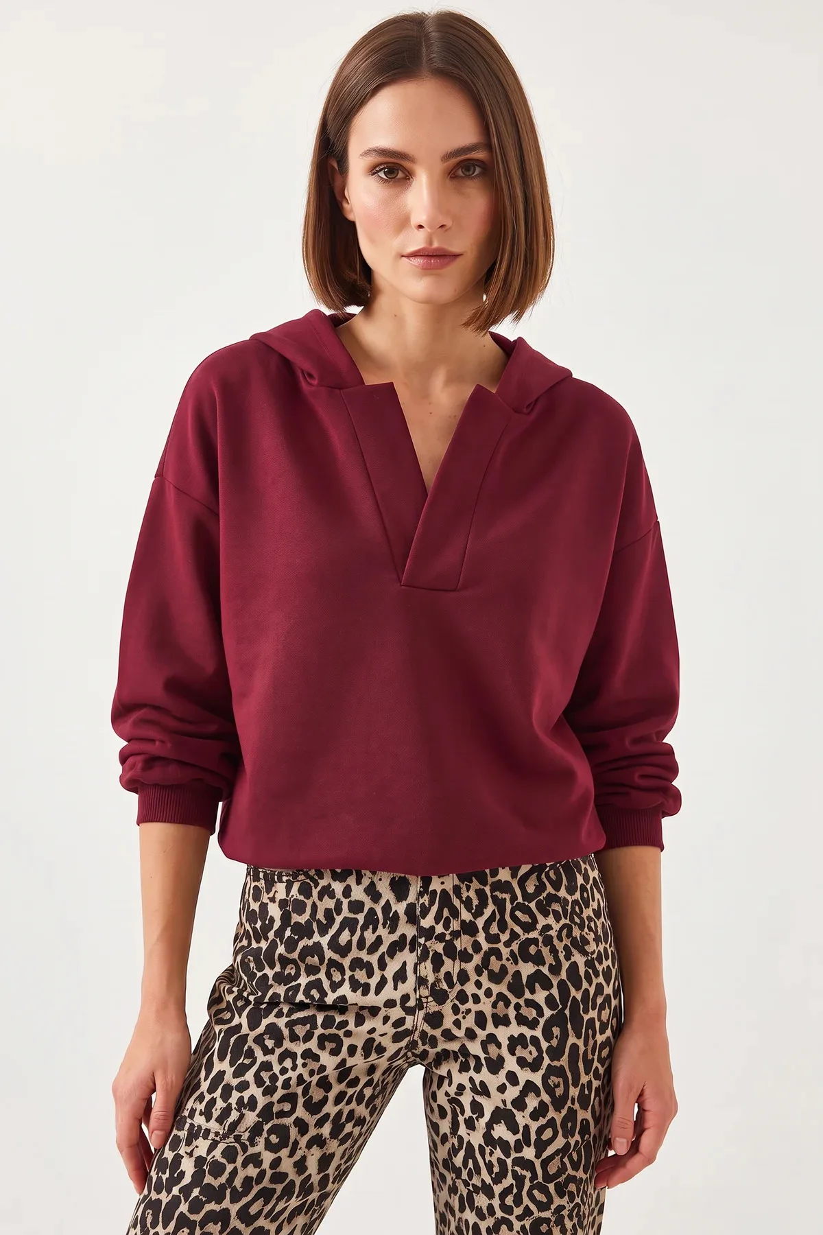 Kadın Kapüşonlu V Yaka Bordo Sweatshirt