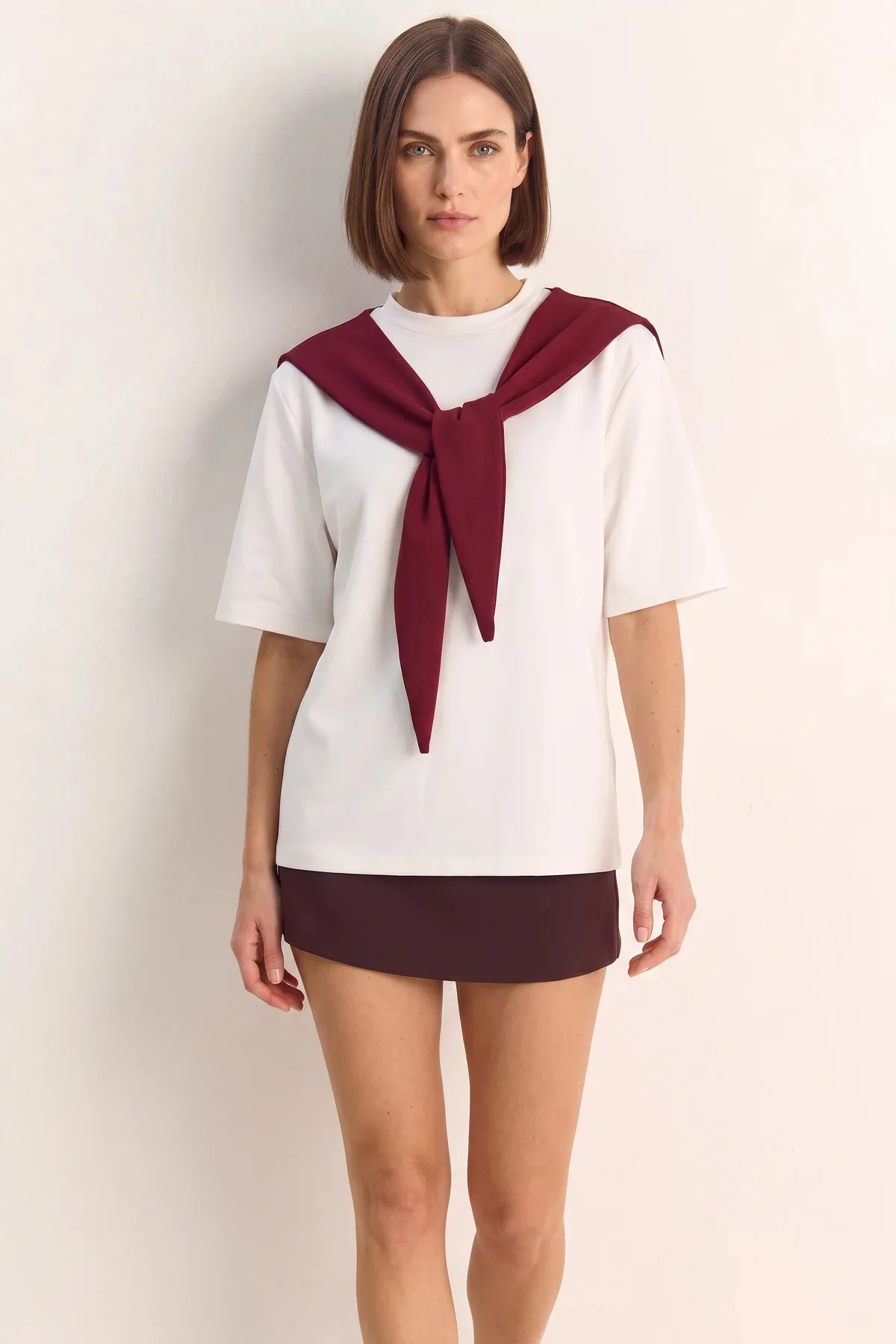 Kadın Şal Detaylı Oversize Basic Beyaz Bordo Tişört