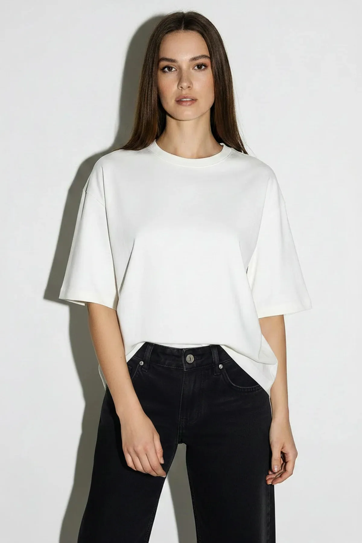 Kadın Kalp Dekolteli Oversize Modal T Shirt Beyaz Siyah