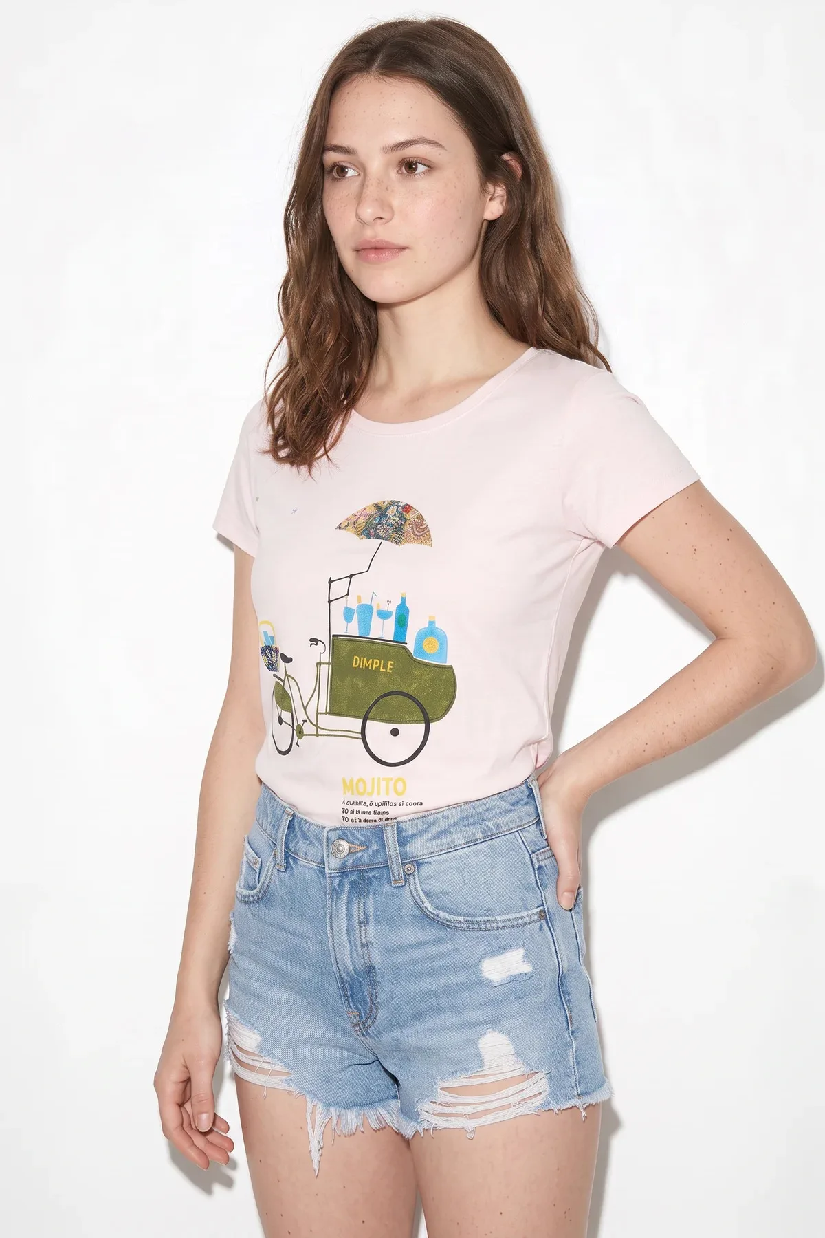 Kadın El İşi Nakışlı Bisiklet Baskılı Premium Tasarım Pamuklu T Shirt Beyaz T-Shirt