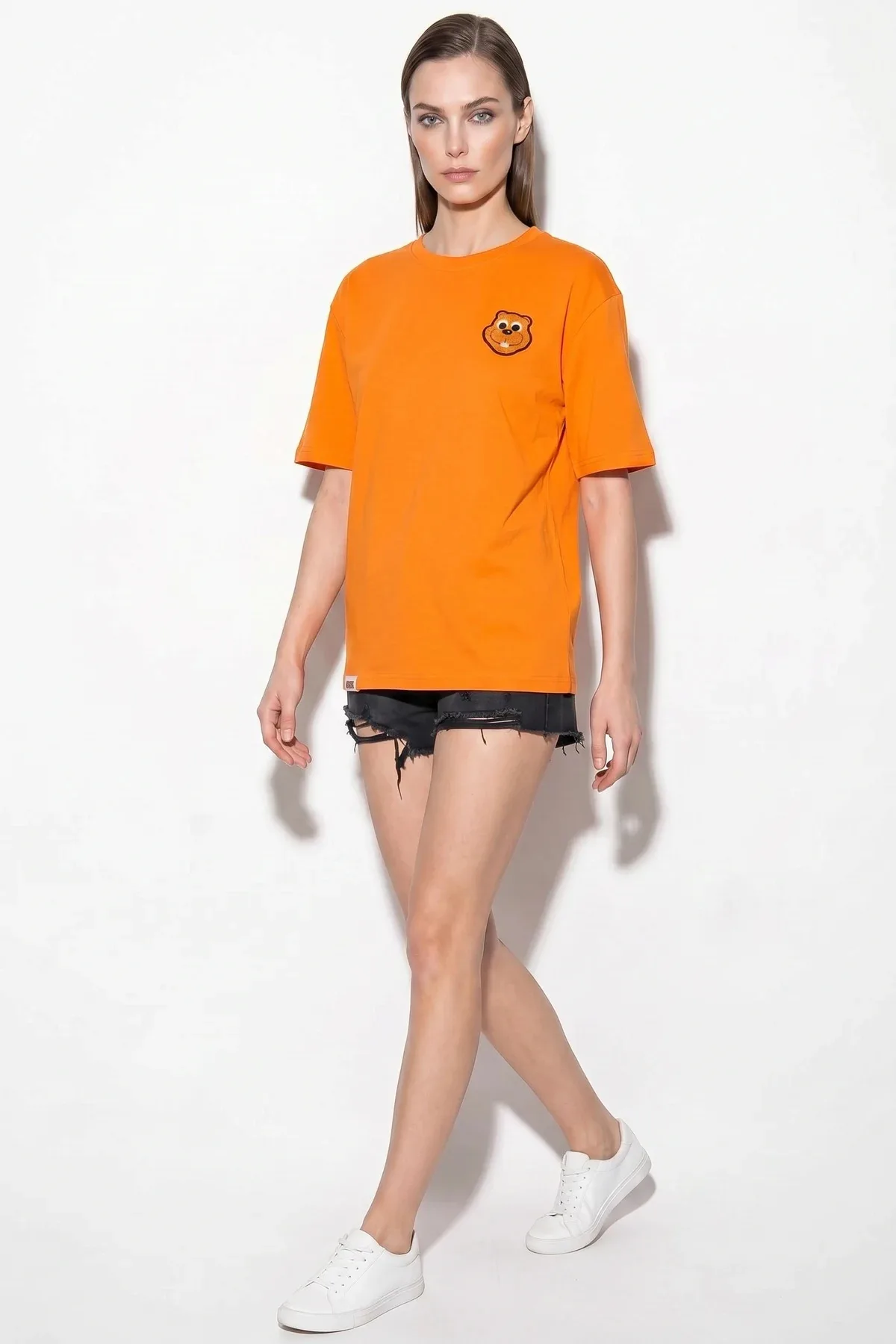 Kadın Nakışlı Teddy Detaylı Bisiklet Yaka Pamuklu T Shirt Turuncu T-Shirt