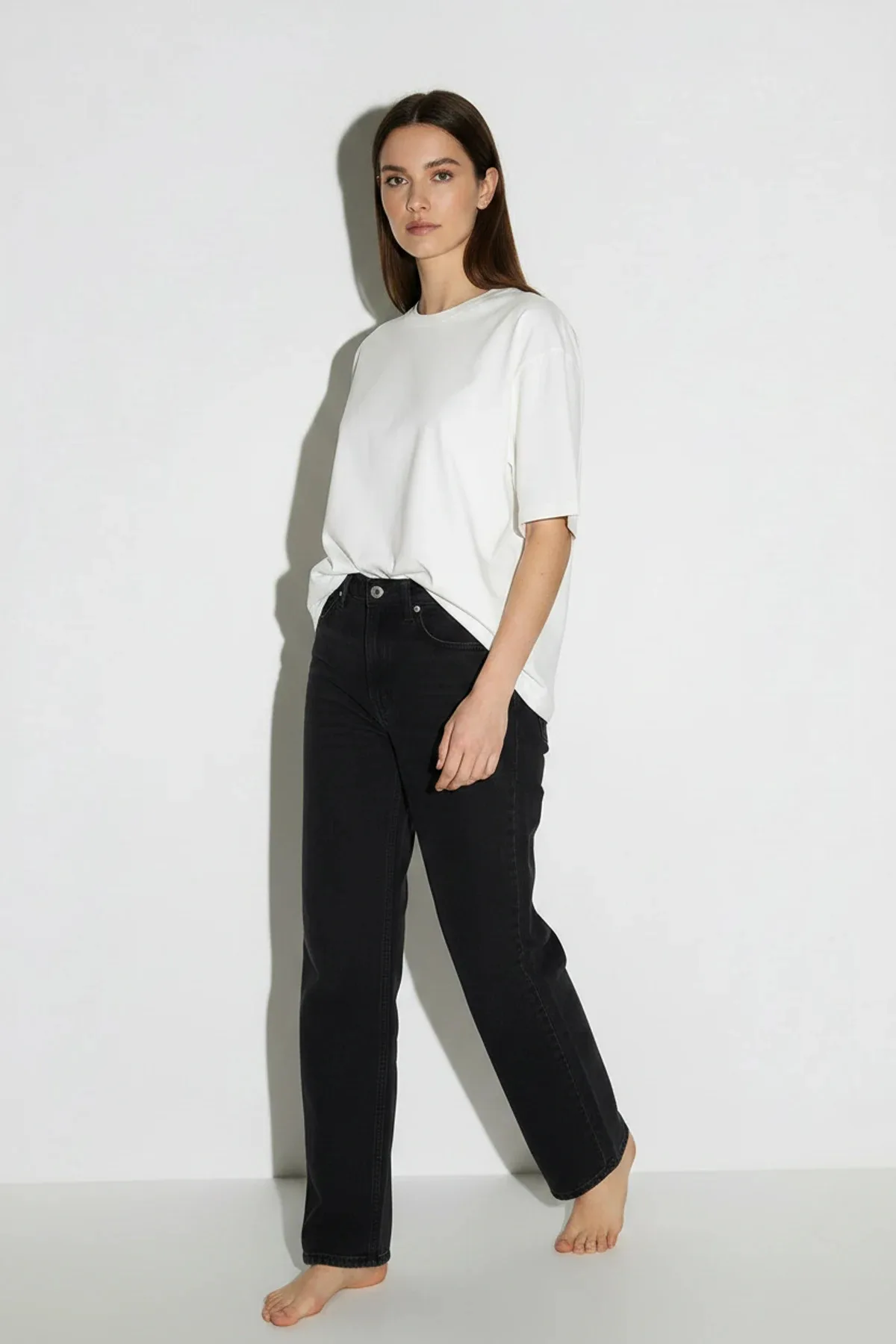 Kadın Kalp Dekolteli Oversize Modal T Shirt Beyaz Siyah
