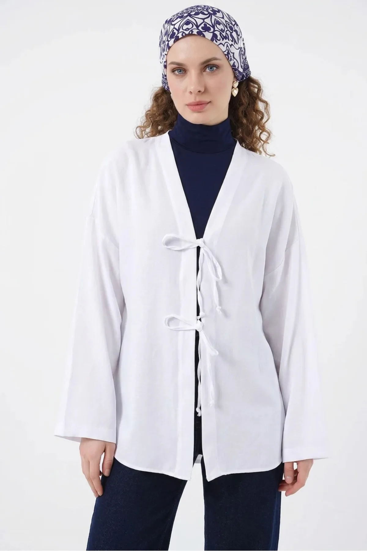 Kadın V Yaka Bağcıklı Viskon Beyaz Tesettür Kimono