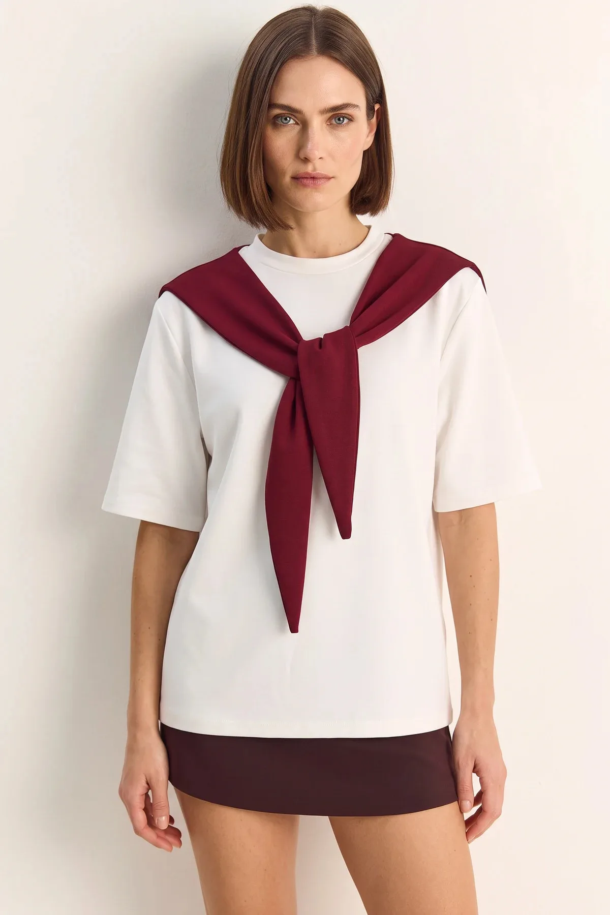 Kadın Şal Detaylı Oversize Basic Beyaz Bordo Tişört