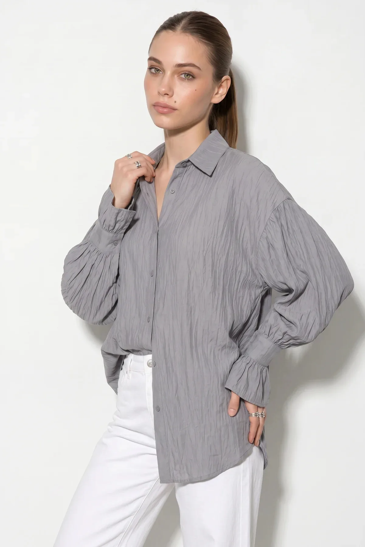 Kadın Fırfır Manşet Detaylı Oversize Füme Gömlek