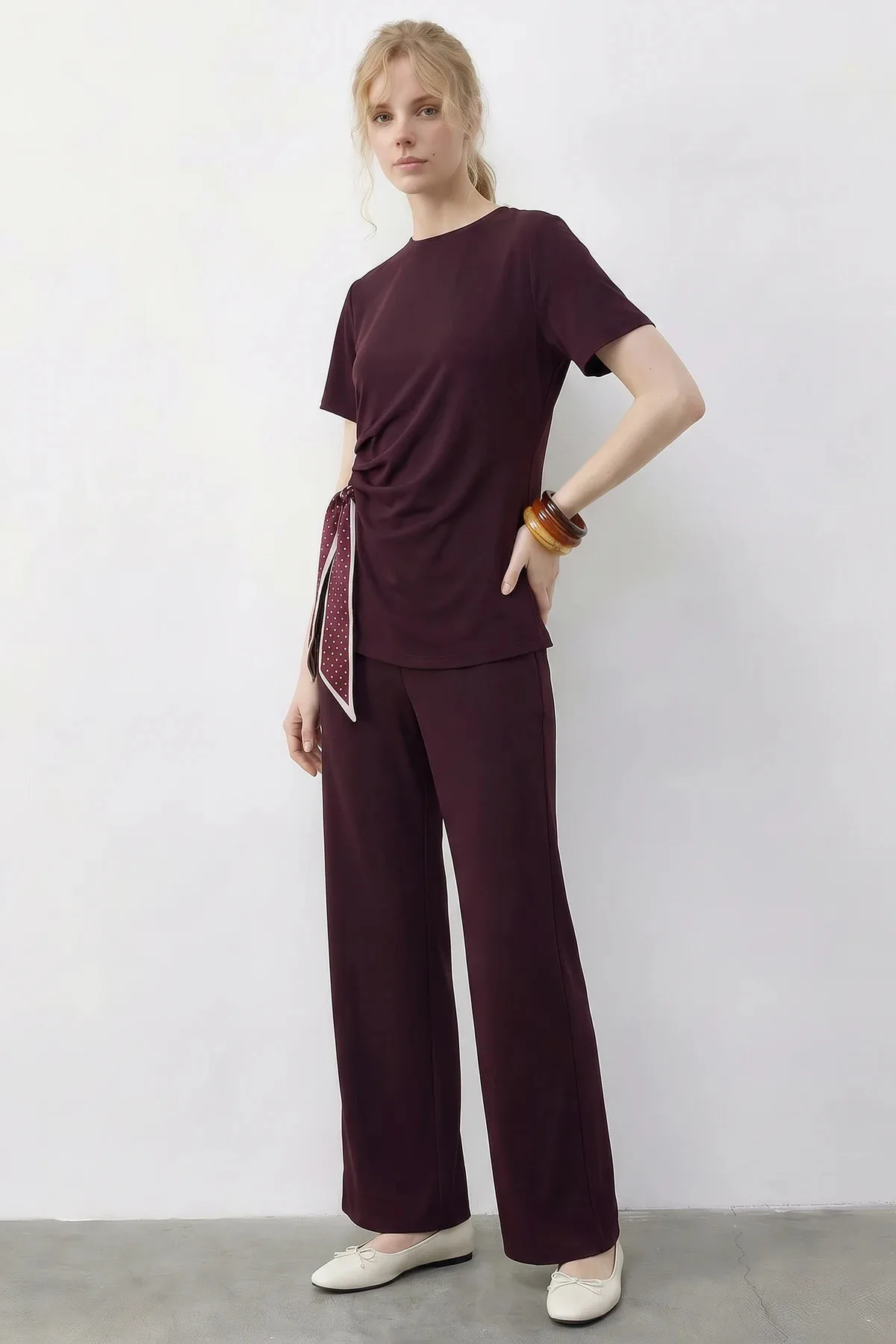 Kadın Fularlı Bağlama Detaylı T Shirt Yüksek Bel Bordo Alt Üst Takım