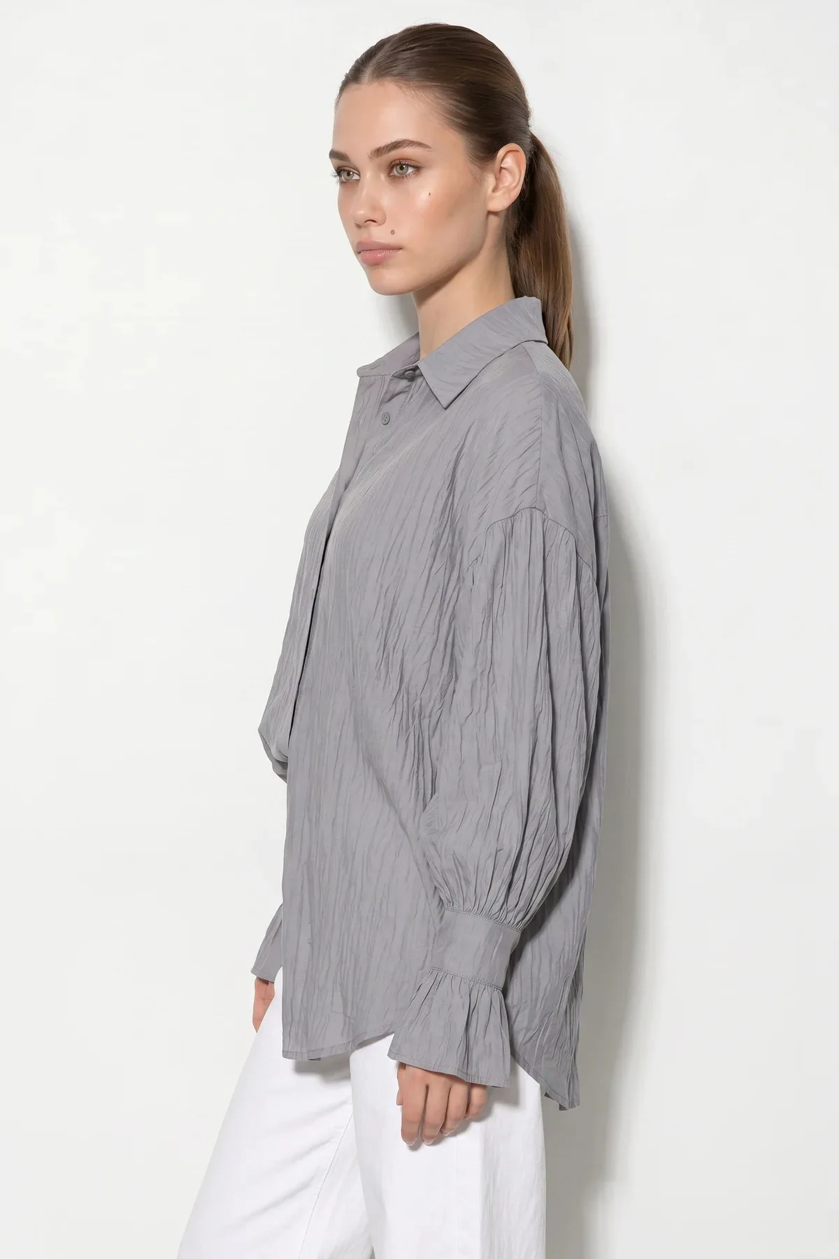 Kadın Fırfır Manşet Detaylı Oversize Füme Gömlek