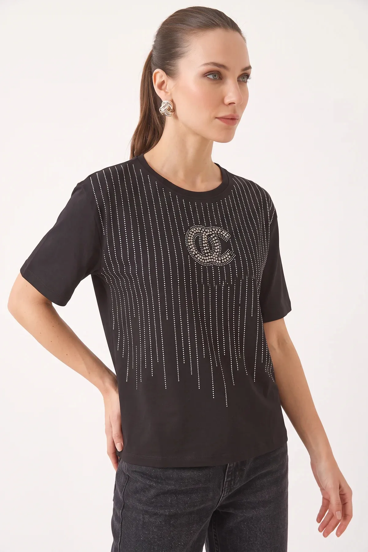 Kadın Bisiklet Yaka Kısa Kollu Boncuk Taş Baskılı Salaş T Shirt Siyah