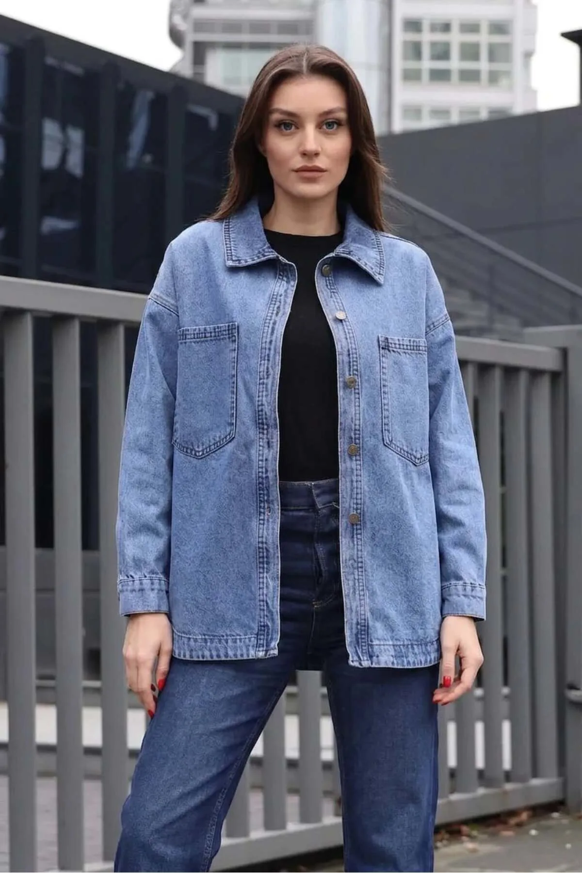 Kadın Gömlek Yaka Çift Cepli Oversize Pamuklu Koyu Mavi Ceket