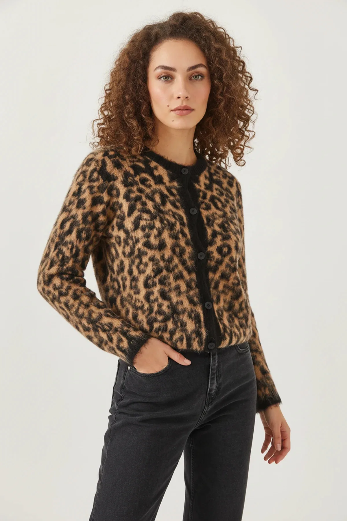 Kadın Leopar Desenli Şardonlu Siyah Camel Hırka