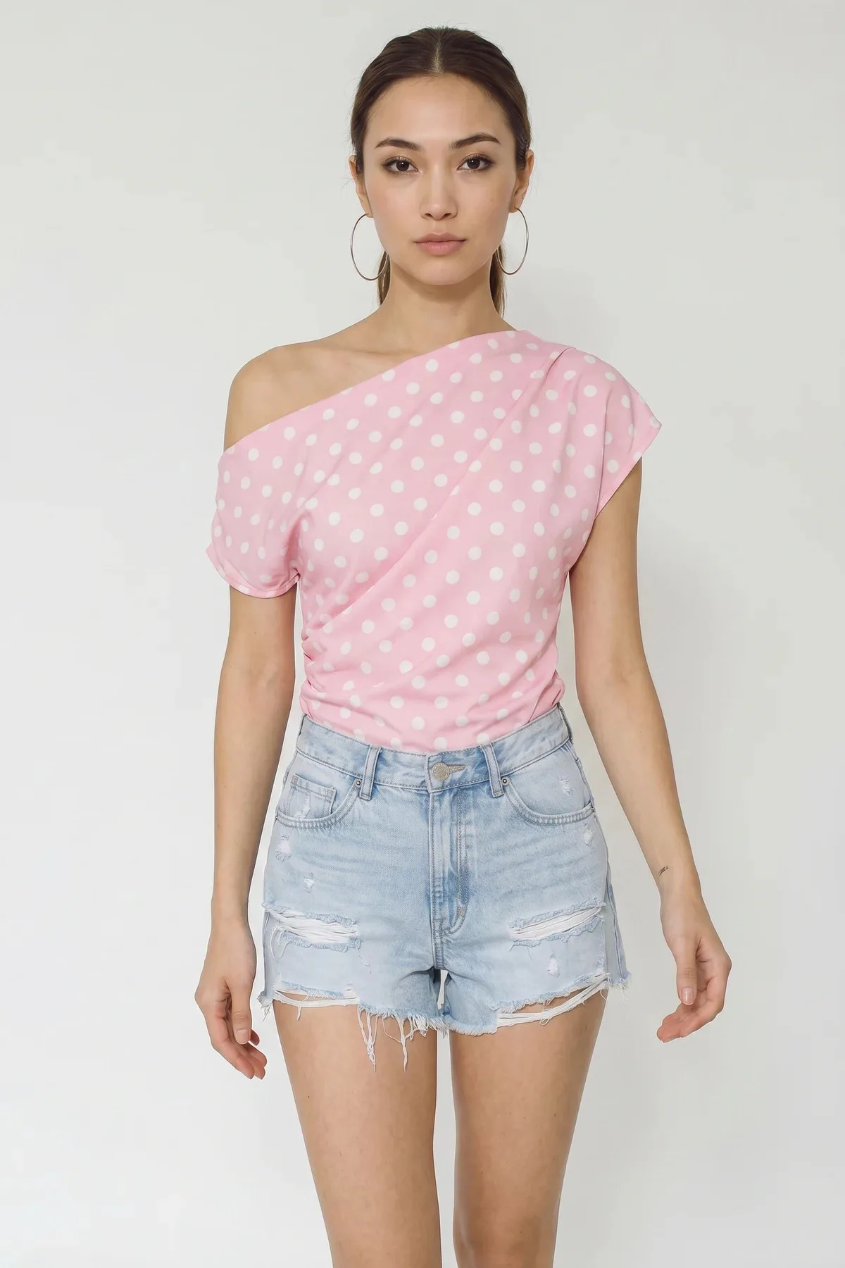Kadın Kayık Yaka Drapeli Puantiyeli Pembe Bluz