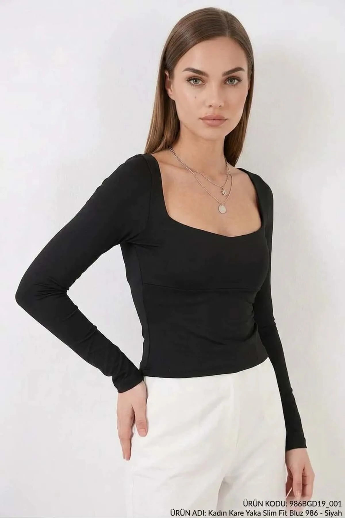 Kadın Kare Yaka Slim Fit Uzun Kol Siyah Bluz