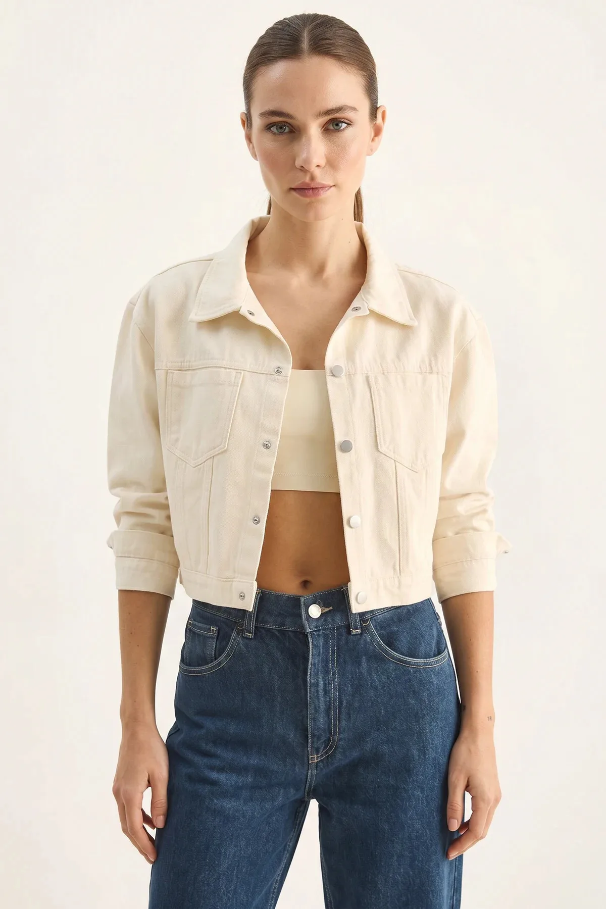 Kadın Çift Cep Detaylı Çıtçıt Kapamalı Mevsimlik Denim Krem Ceket