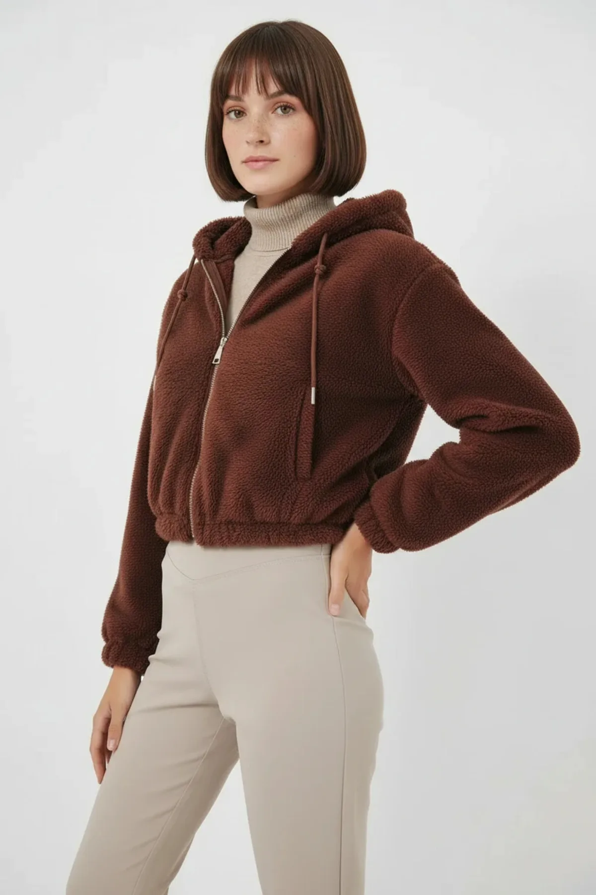 Kadın Kapüşonlu Crop Kahverengi Ceket