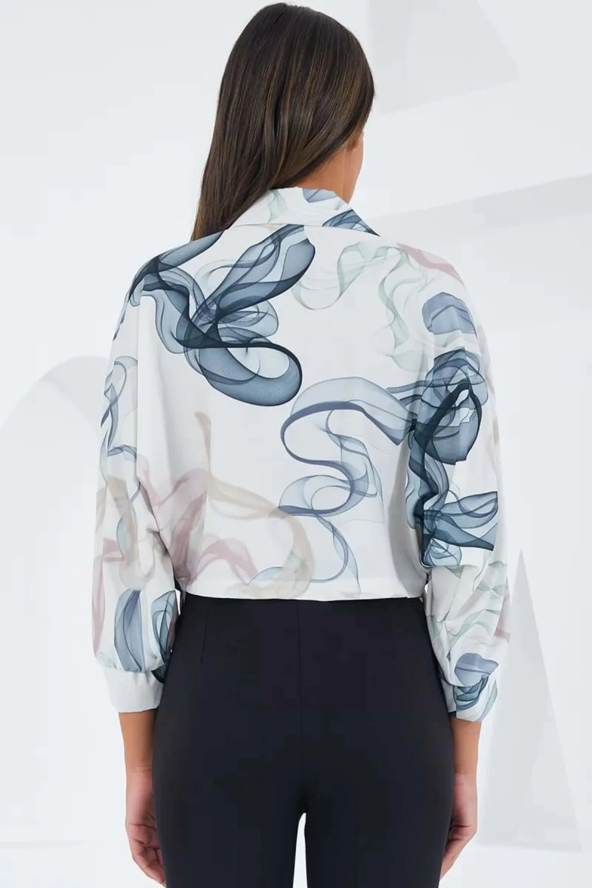 Kadın Kuşaklı Oversize Desenli Saten İndigo Gömlek