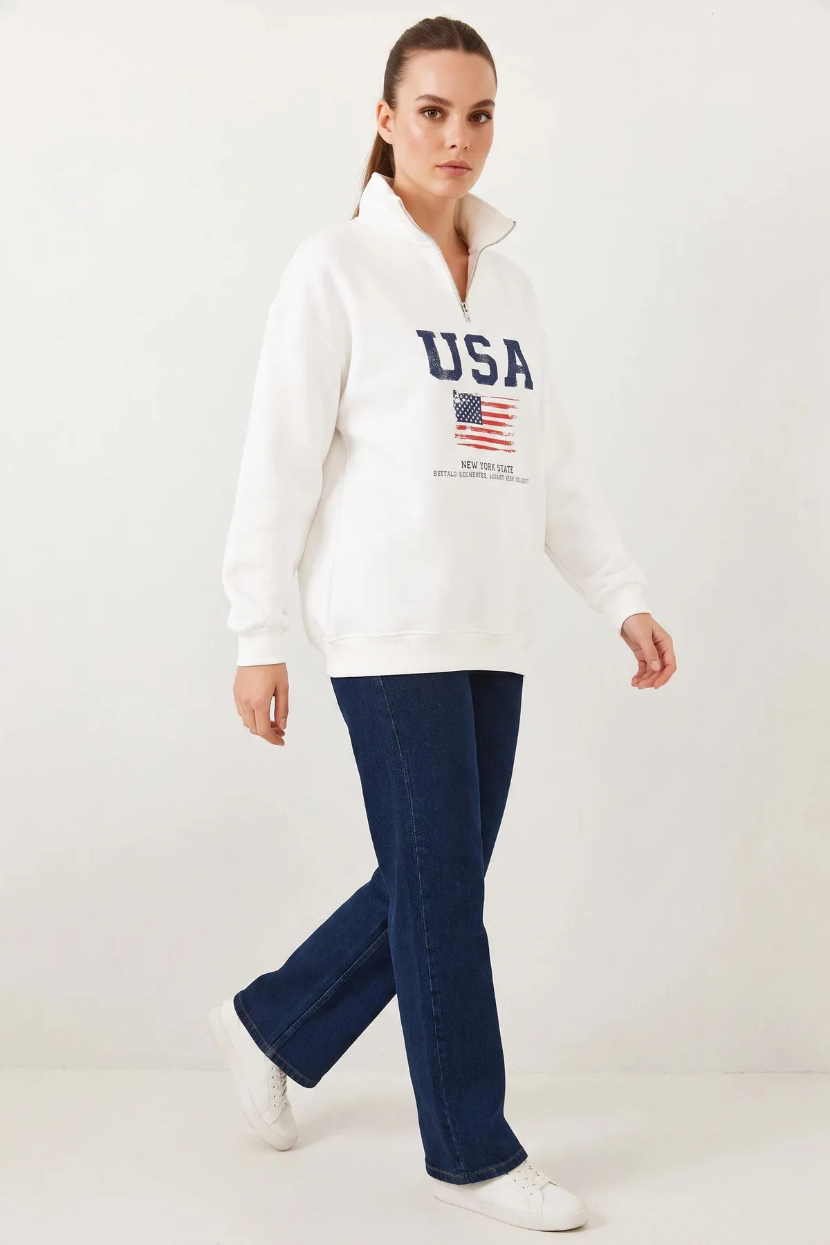 Kadın USA Baskılı Dik Yaka Beyaz Sweatshirt
