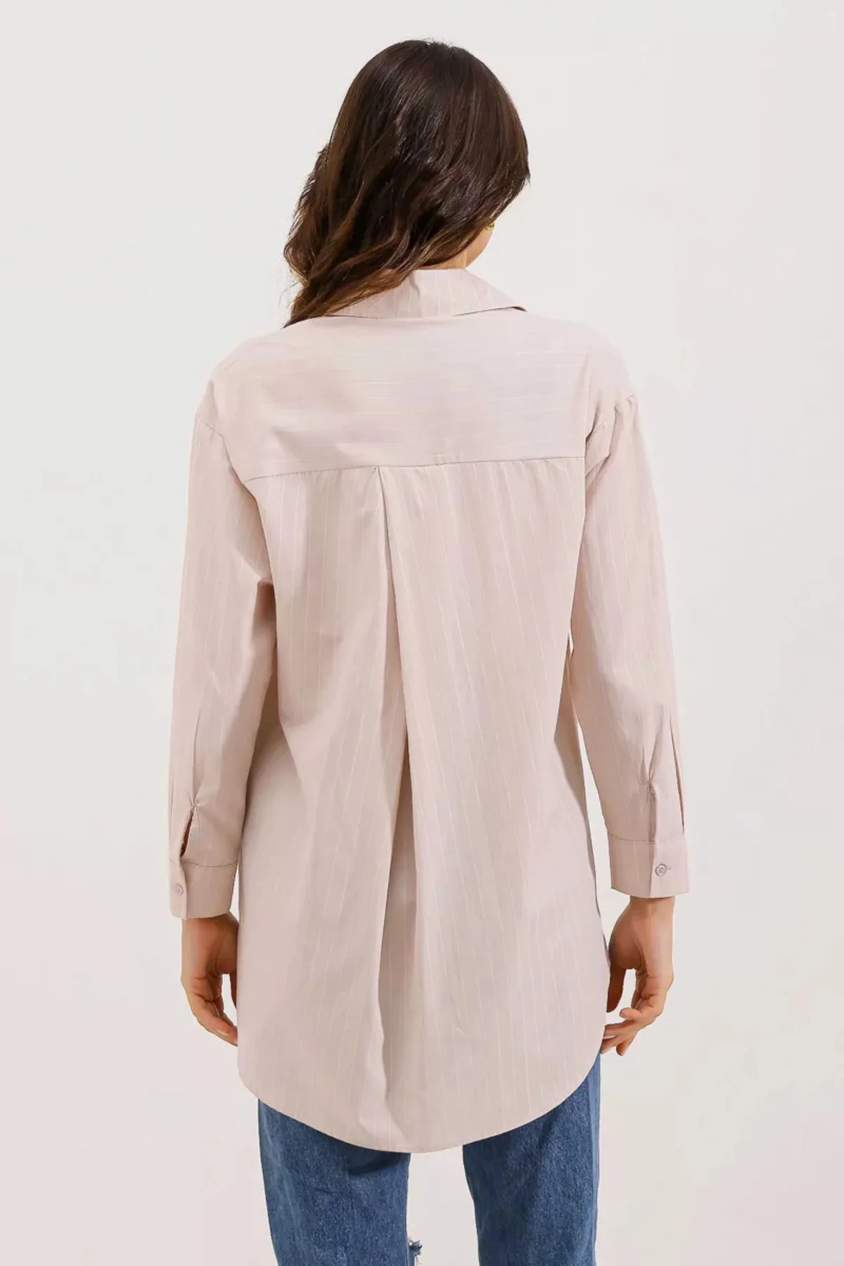 Kadın Oversize Çizgili Pamuklu Bej Gömlek