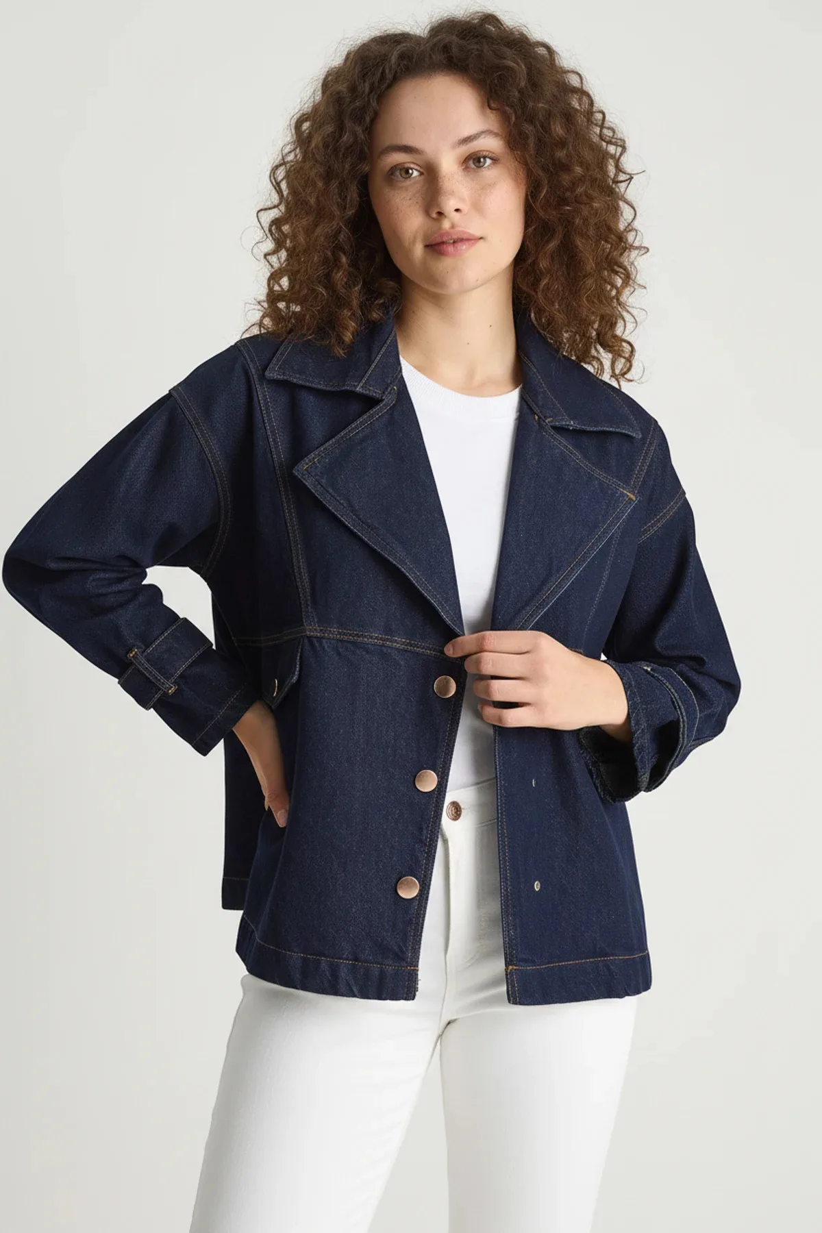 Kadın Geniş Yaka Uzun Kollu Ayarlanabilir Manşetli Denim Lacivert Ceket