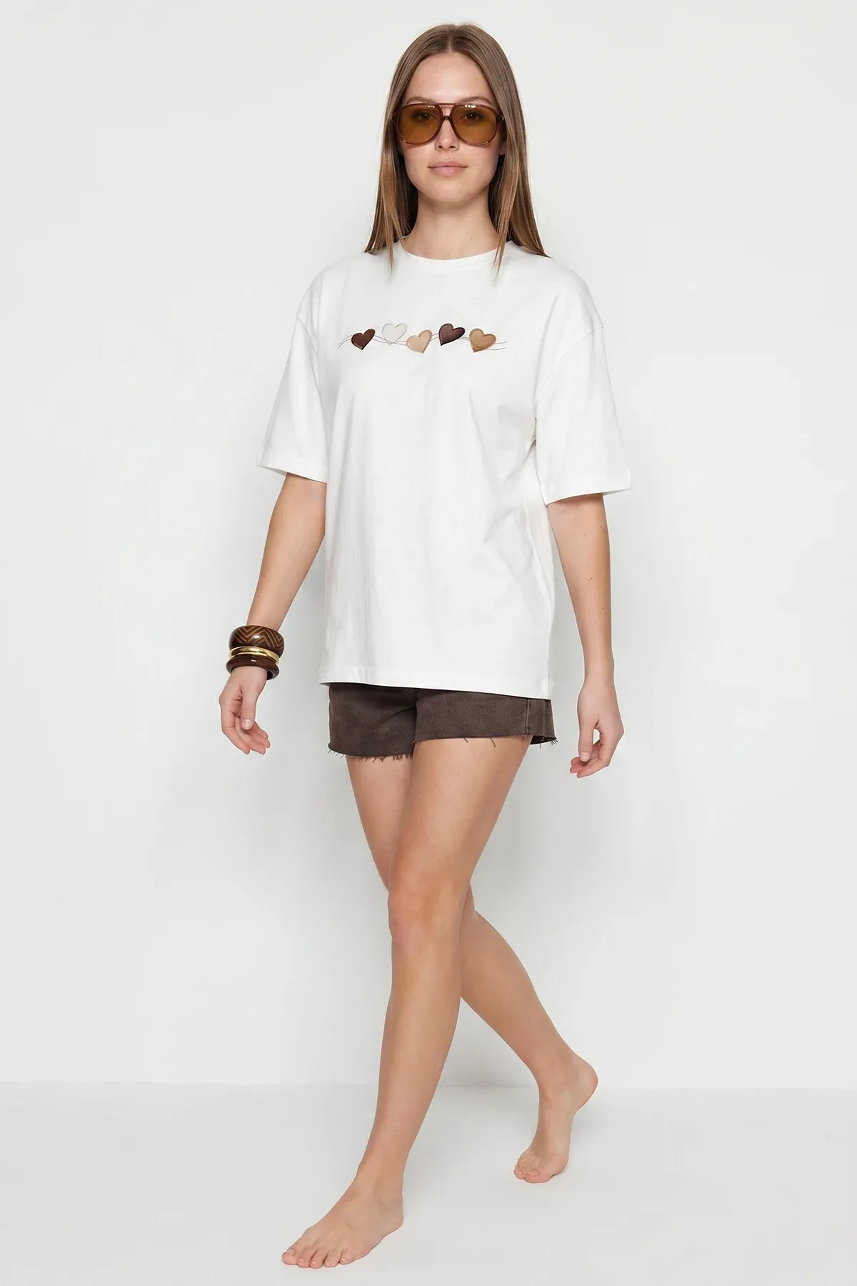 Kadın Bisiklet Yaka Kalp Baskılı Oversize Pamuklu T Shirt Beyaz