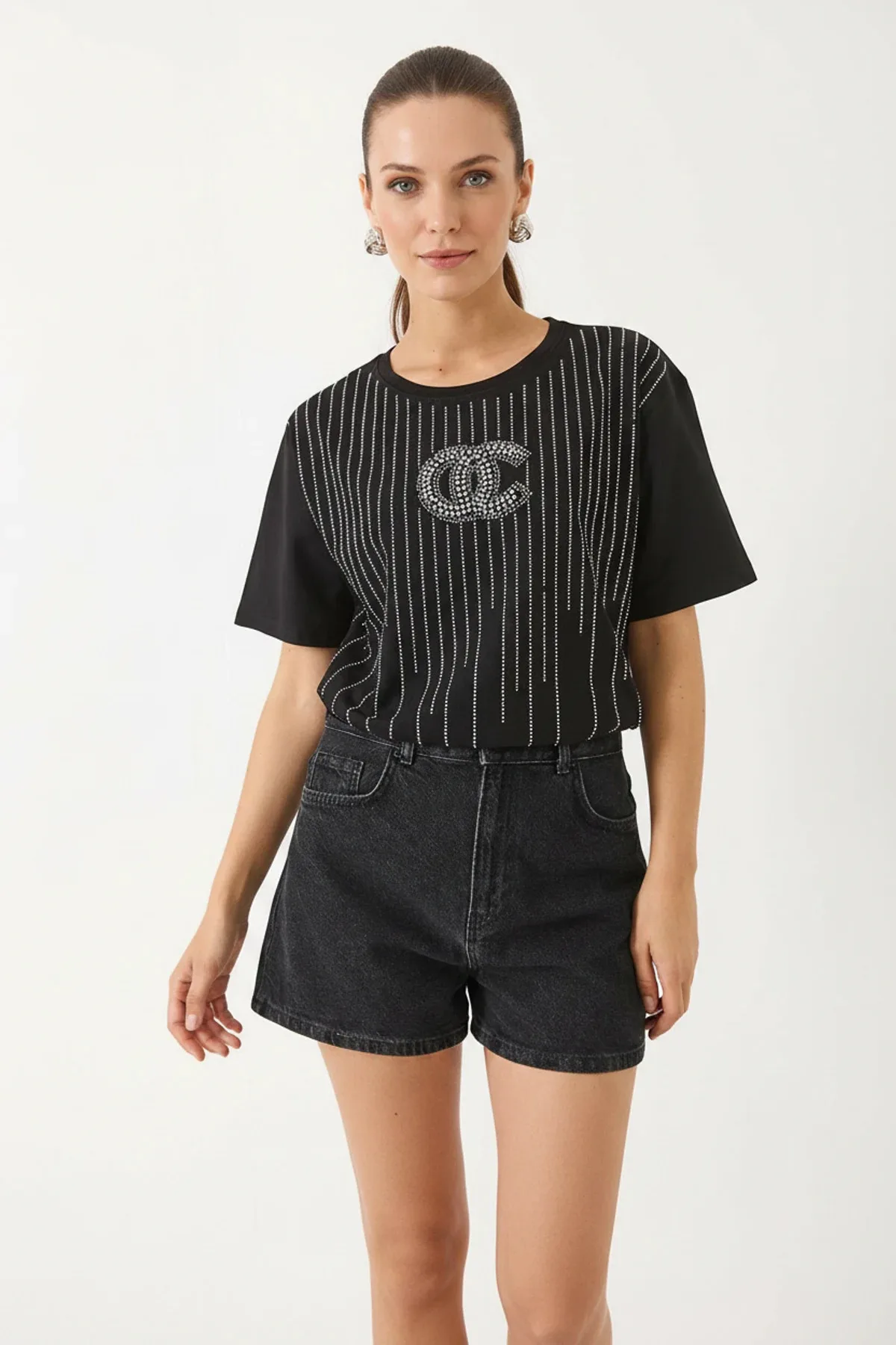 Kadın Bisiklet Yaka Kısa Kollu Boncuk Taş Baskılı Salaş T Shirt Siyah