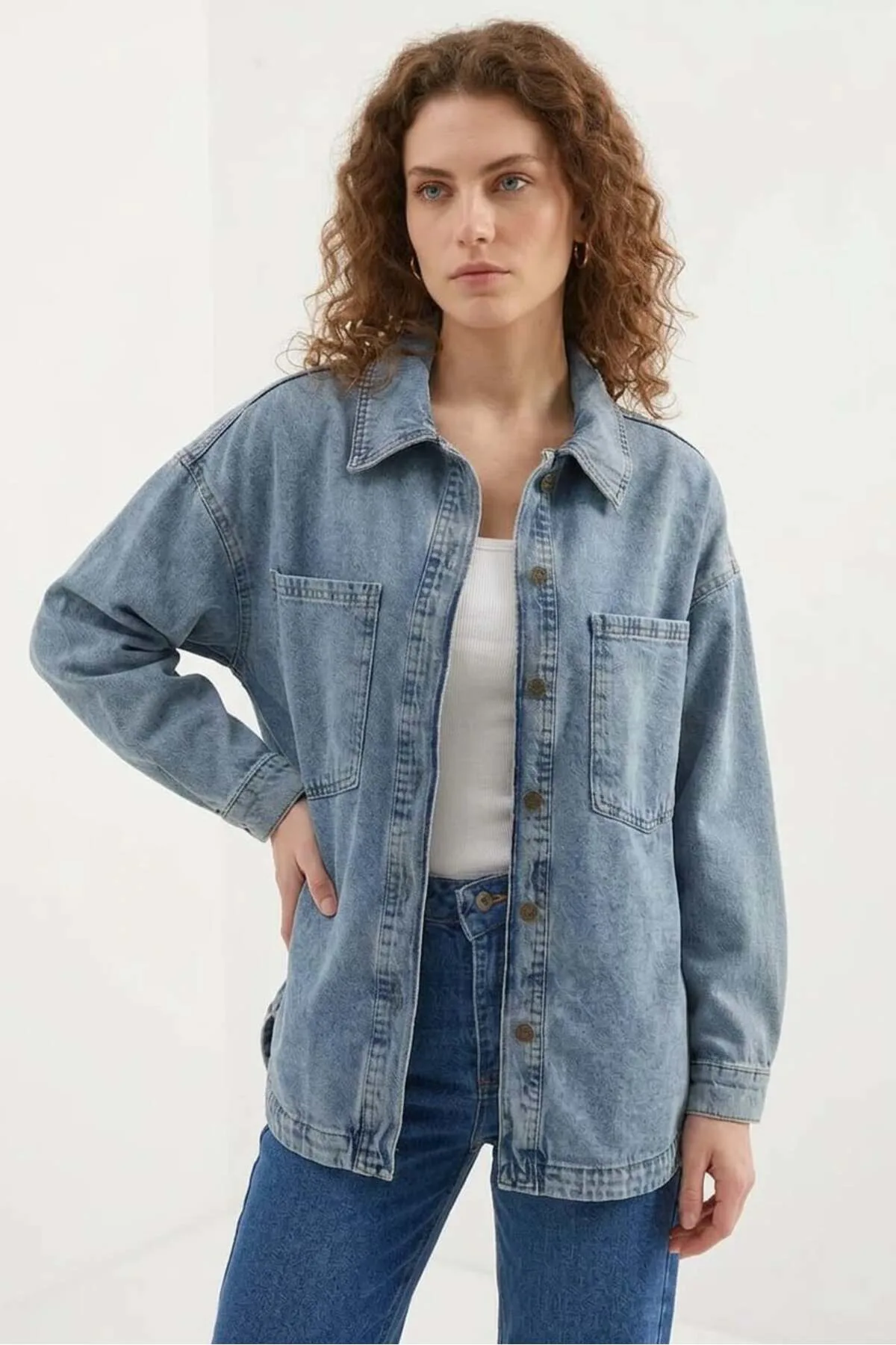 Kadın Gömlek Yaka Çift Cepli Oversize Pamuklu Buz Mavisi Ceket