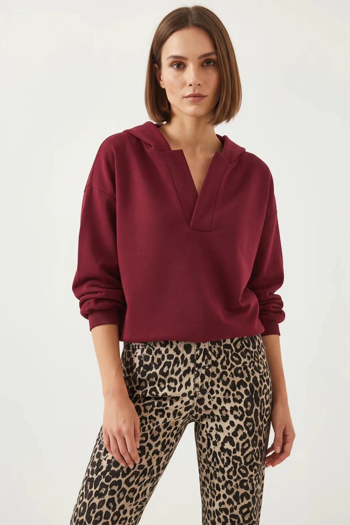 Kadın Kapüşonlu V Yaka Bordo Sweatshirt