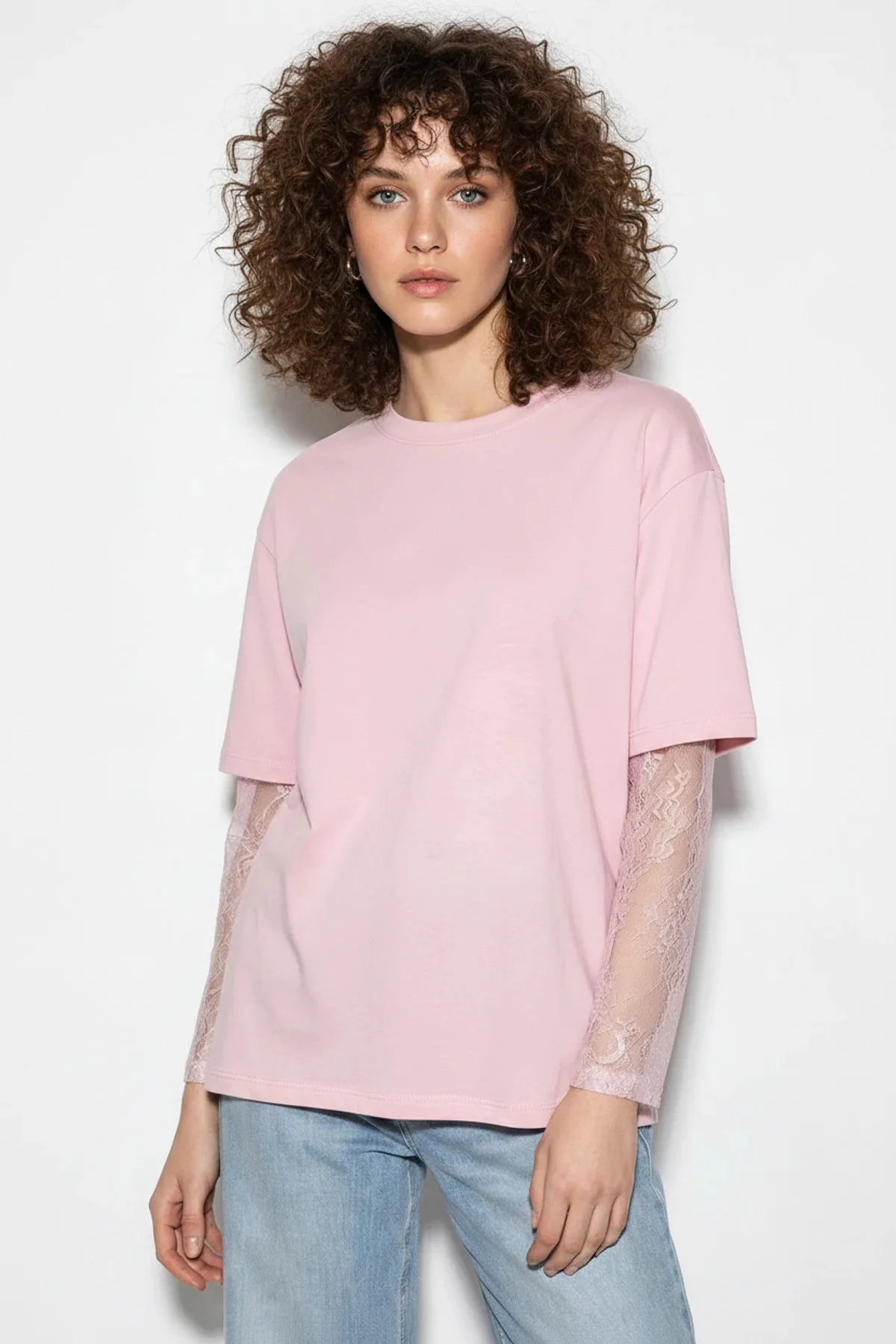 Kadın Bisiklet Yaka Dantel Kollu Oversize Pamuklu T Shirt Pembe