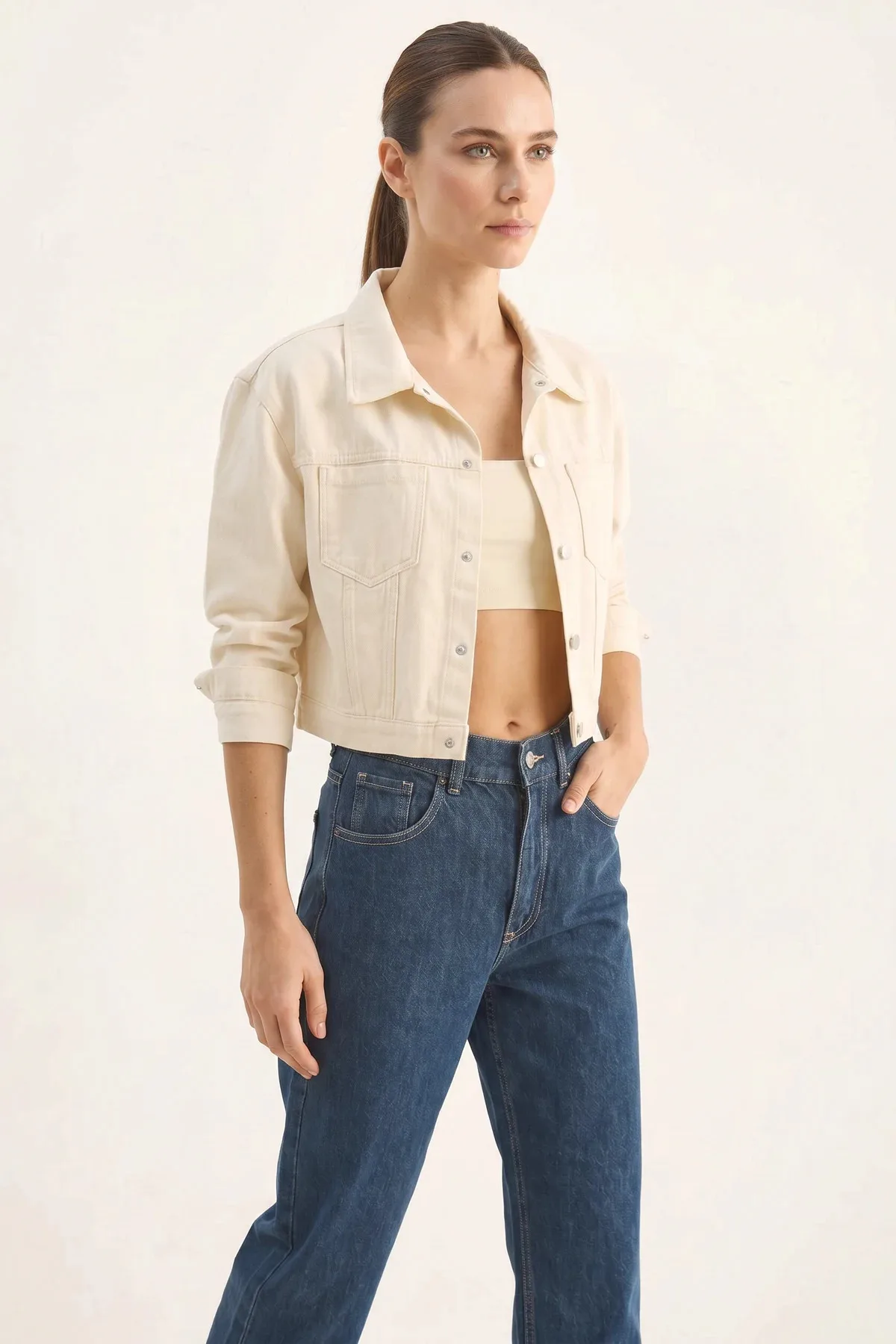 Kadın Çift Cep Detaylı Çıtçıt Kapamalı Mevsimlik Denim Krem Ceket