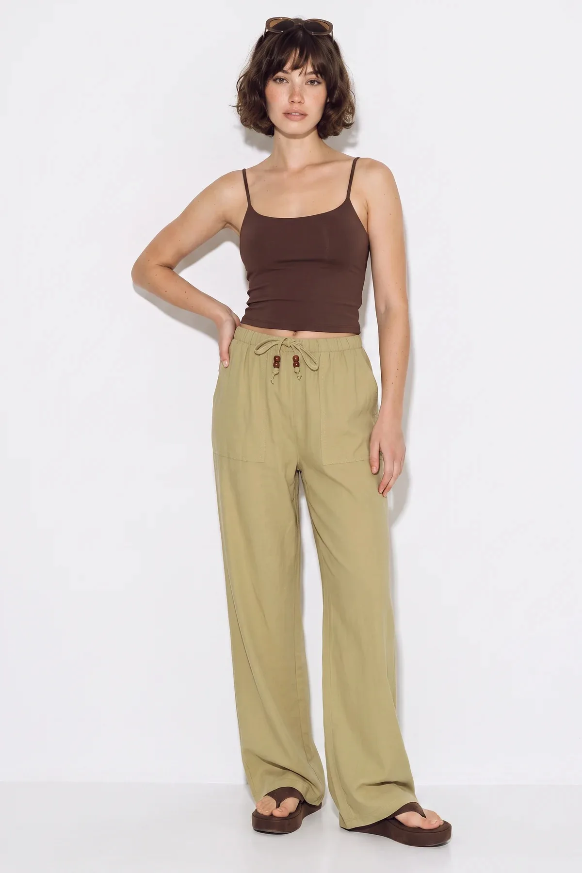 Kadın Beli Lastikli Cep Detaylı Bol Yağ Yeşili Pantolon