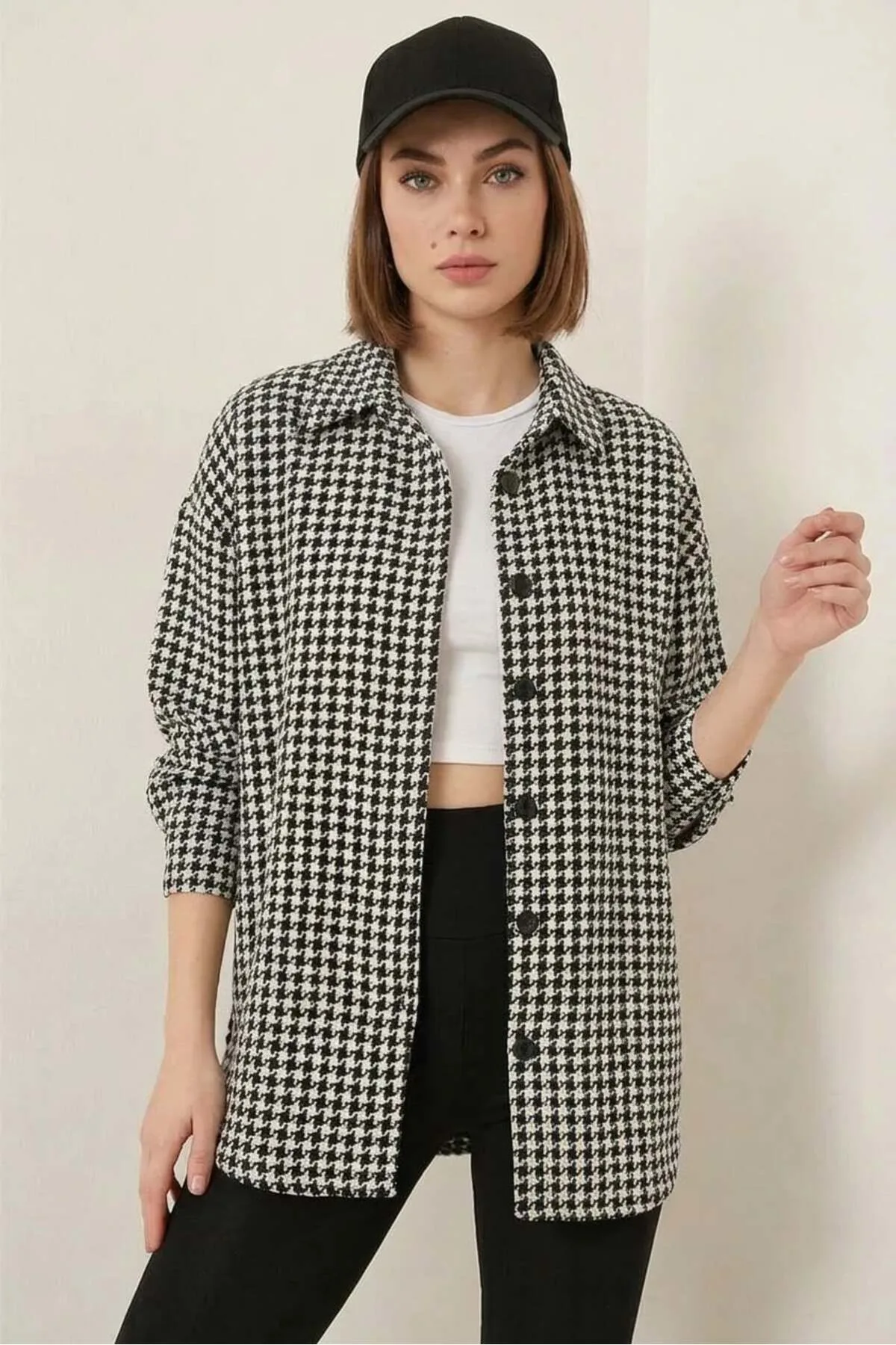 Kadın Oversize Kazayağı Desen Pamuklu Siyah Beyaz Gömlek