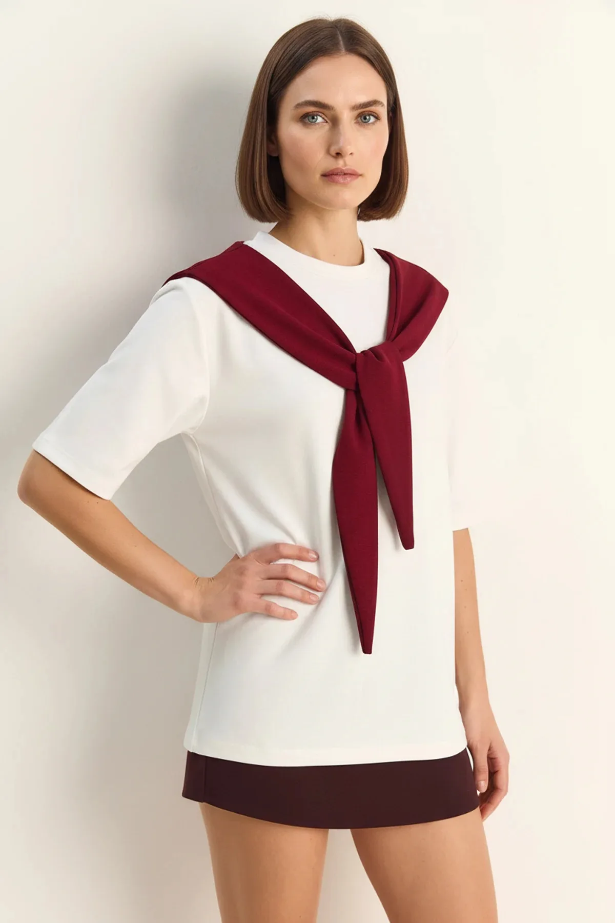 Kadın Şal Detaylı Oversize Basic Beyaz Bordo Tişört